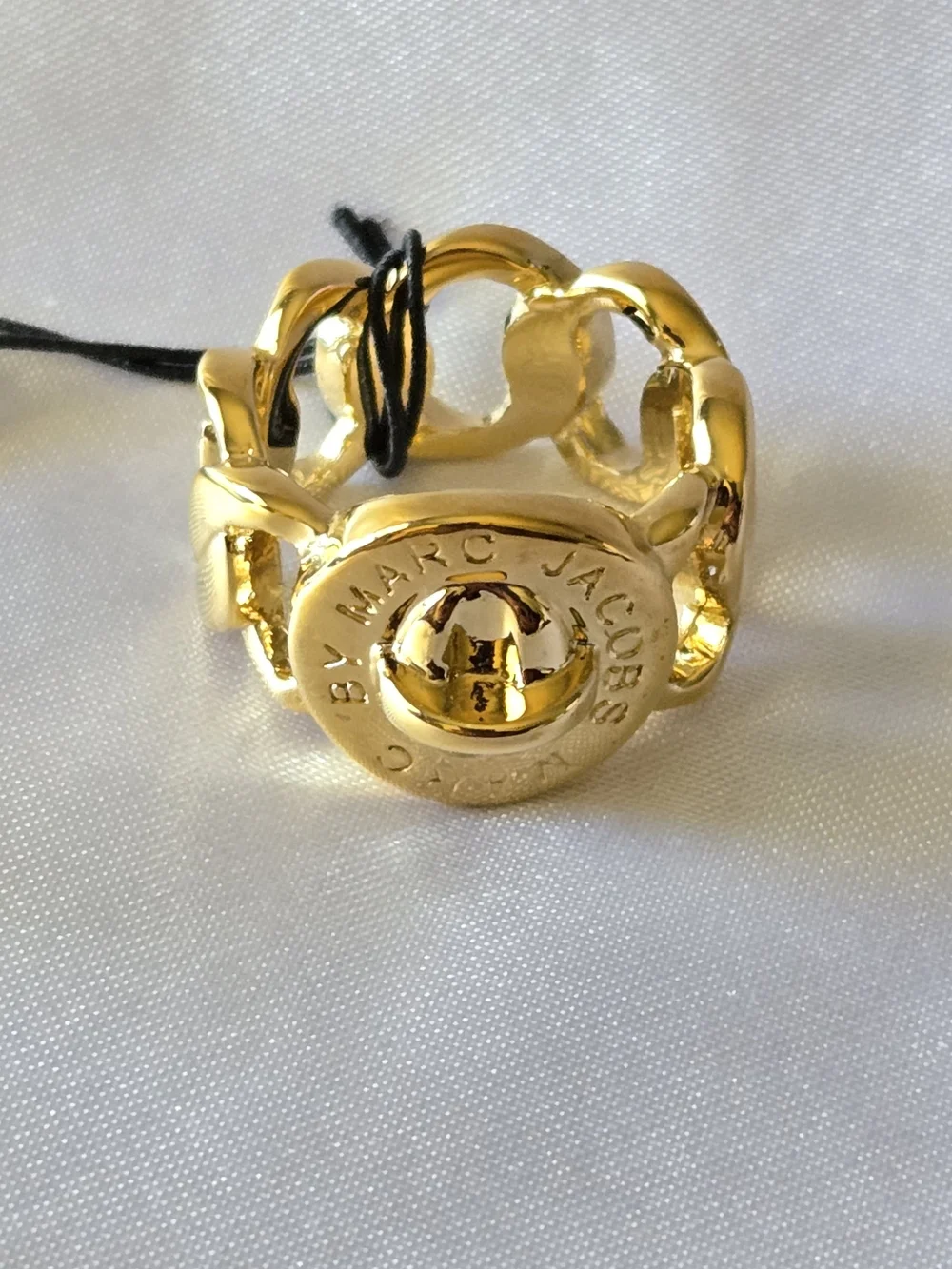 Marc Jacobs Gold Tone Braided Ring NWT Size 5 - Picture 4 of 7